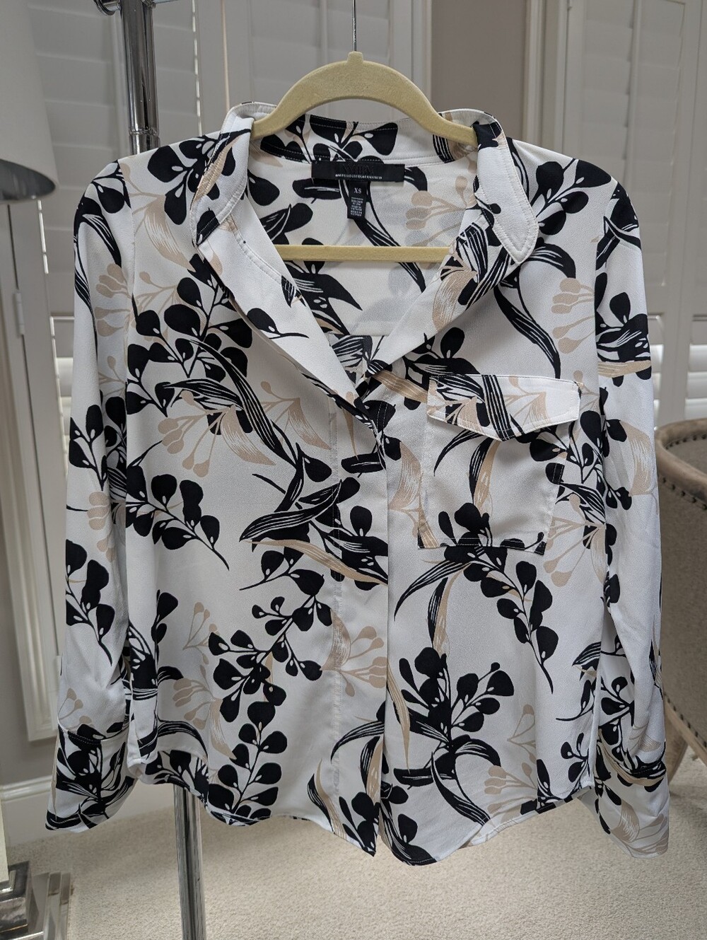 White House Black Market Black and Cream Floral Button-Down Shirt